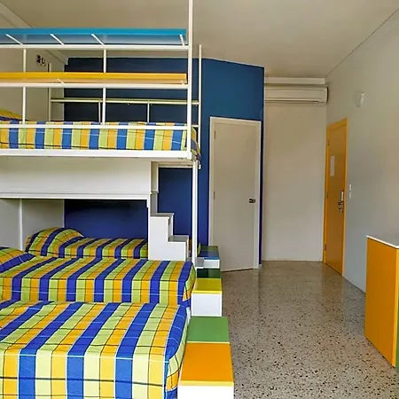 Nsts Campus And אכסניה