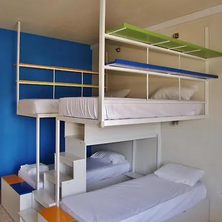 Nsts Campus Residence&hostel *