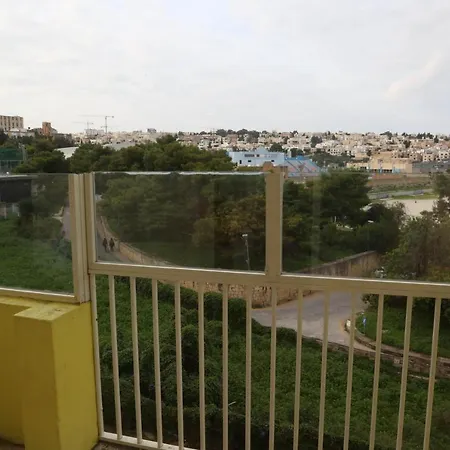 אכסניה Nsts Campus And מסידה